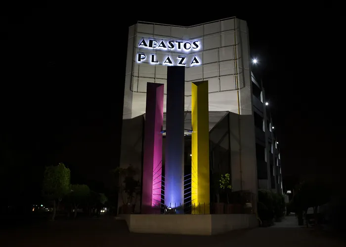 Abastos Plaza 4*