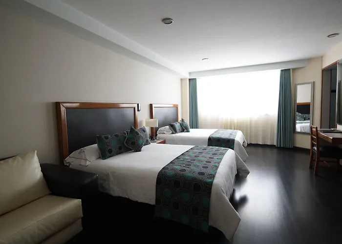 Hotel Abastos Plaza 4*