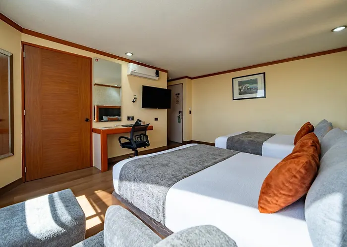 Abastos Plaza Hotel 4*